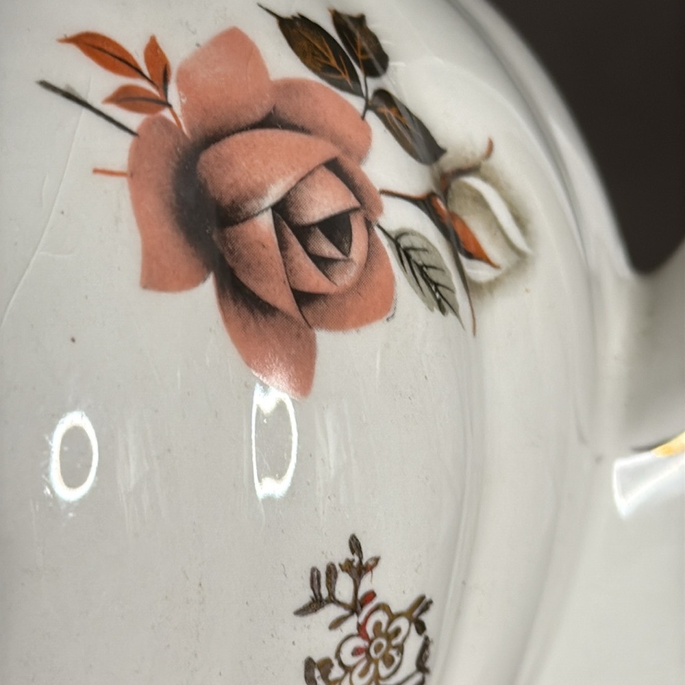 Gibson Stafford Shire England Rose Gold tea pot - Picture 12 of 12